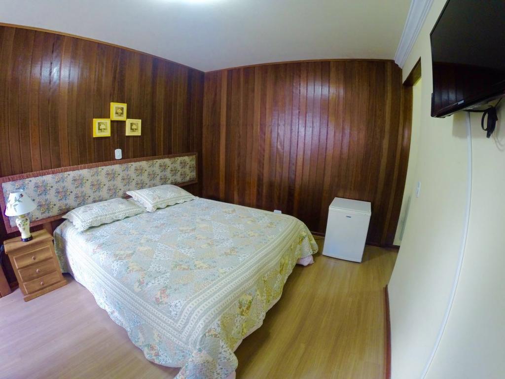 Campos do Jordão Pousada Das Rosas מראה חיצוני תמונה